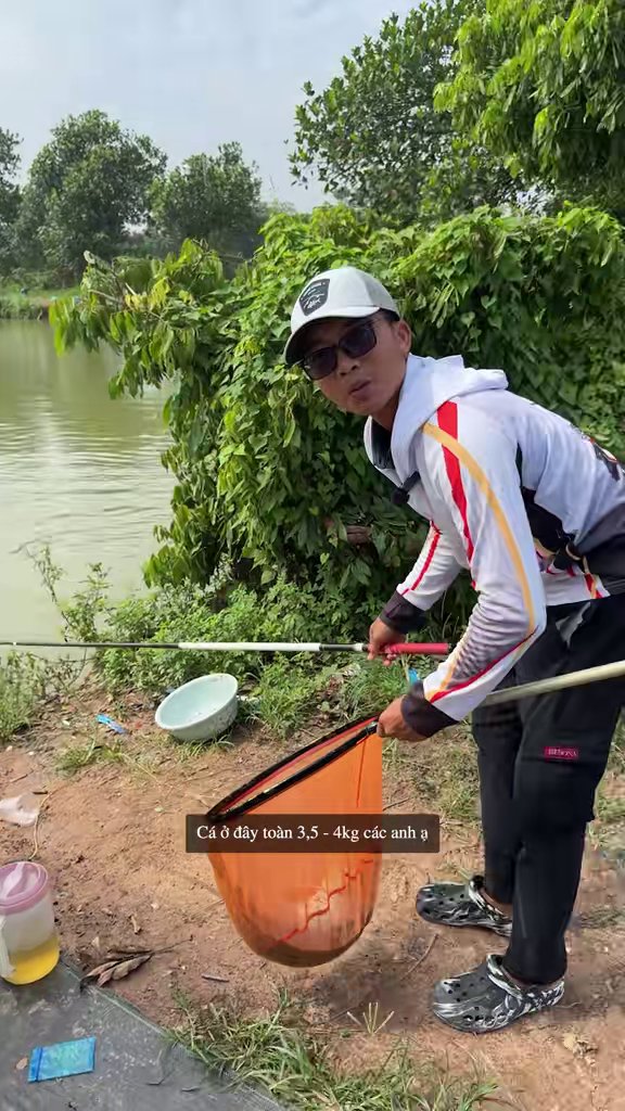 Cao Thiện vợt con chép 3,5–4 cân - Hồ Văn Đông vé 250k: Cao Thiện câu 9 con chép, gãy ngọn cần vẫn lãi 600k